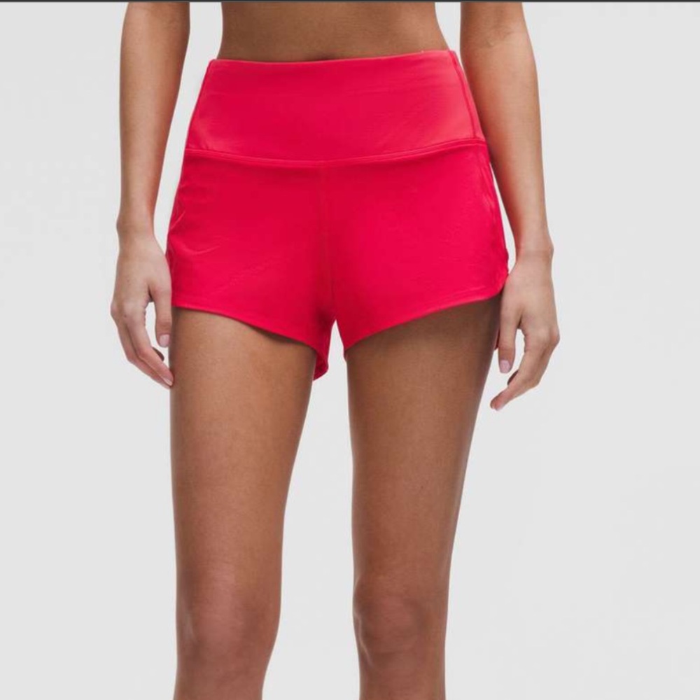 Lululemon size 6 - Speed Up High-Rise Lined Short 2.5" - Red glow